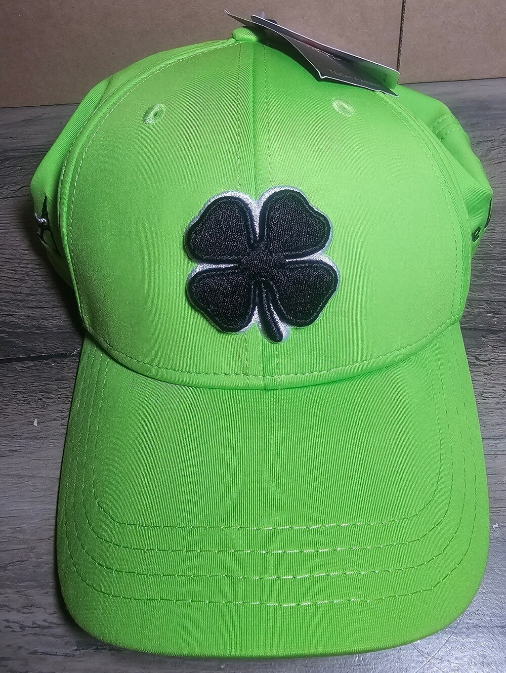 Black Clover Premium Clover 76 Flex Cap Hat Neon Green Size L/XL  NWT